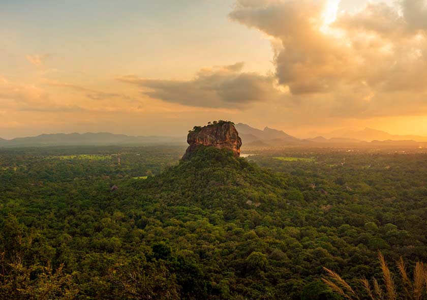 Sigiya, Lion rock fortress by king Kassapa I